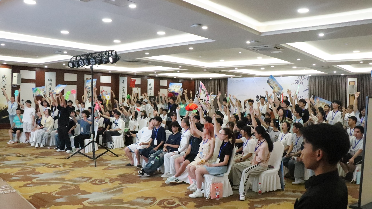 职领者青年领导力学院“魅力口才”夏令营在成都圆满结营